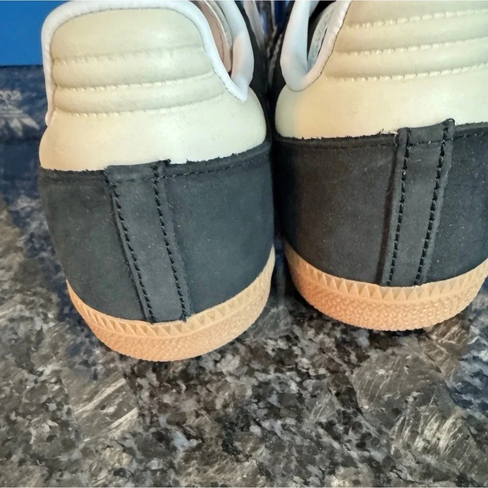 Adidas Samba OG Core Black Wonder White Gum Suede Leather Sneakers IE5386 - Picture 4 of 7